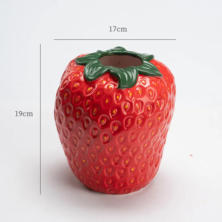 Lisslune | Ugly Strawberry Vase