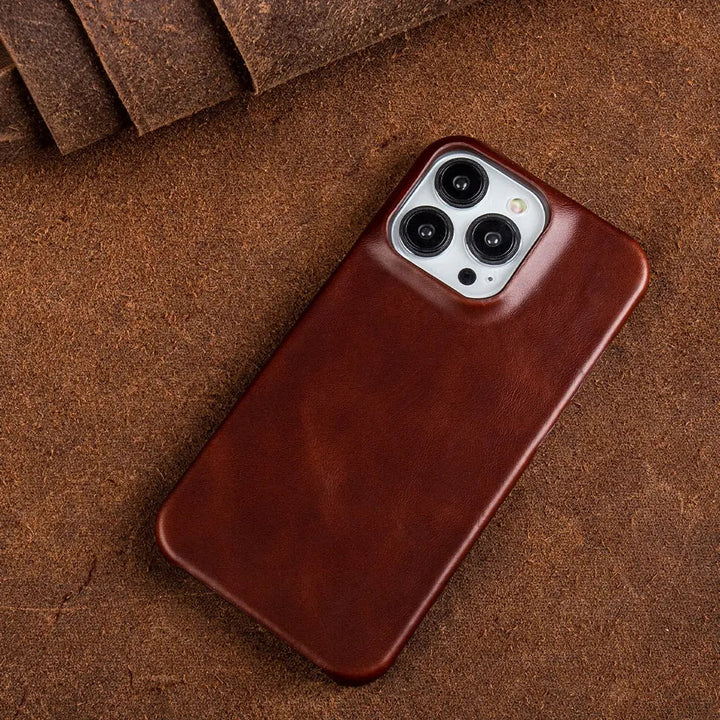 Lisslune | RoyalLeather: Luxurious, handmade case made of genuine cowhide leather for the iPhone