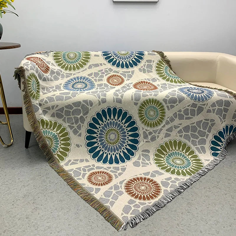Lisslune | Woodland Celebration Blanket