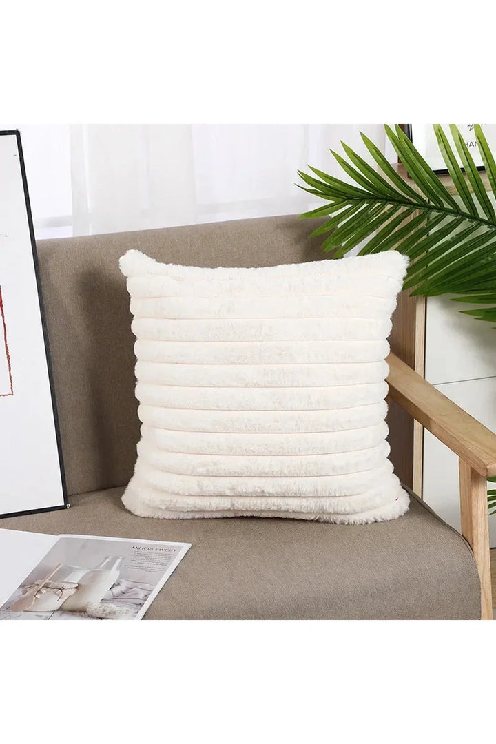 Lisslune | White plush pillow cover