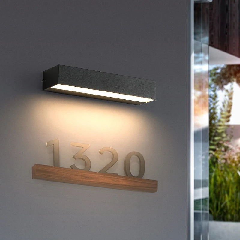 Lisslune | GardenLux – Elegant Wall Lamp for Garden with Luxurious Glow