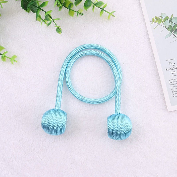 Lisslune | Magnetic clip for holding curtains together (2 pieces)