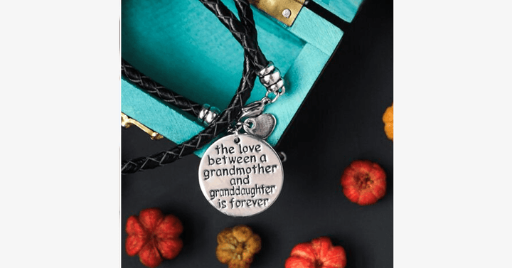 Lisslune | The love between a grandmother and granddaughter is forever - hand-stamped wristwatch