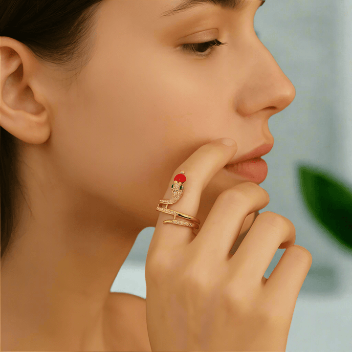 Lisslune | Stainless Steel Snake Ring with Zirconia as a Symbol of Transformation