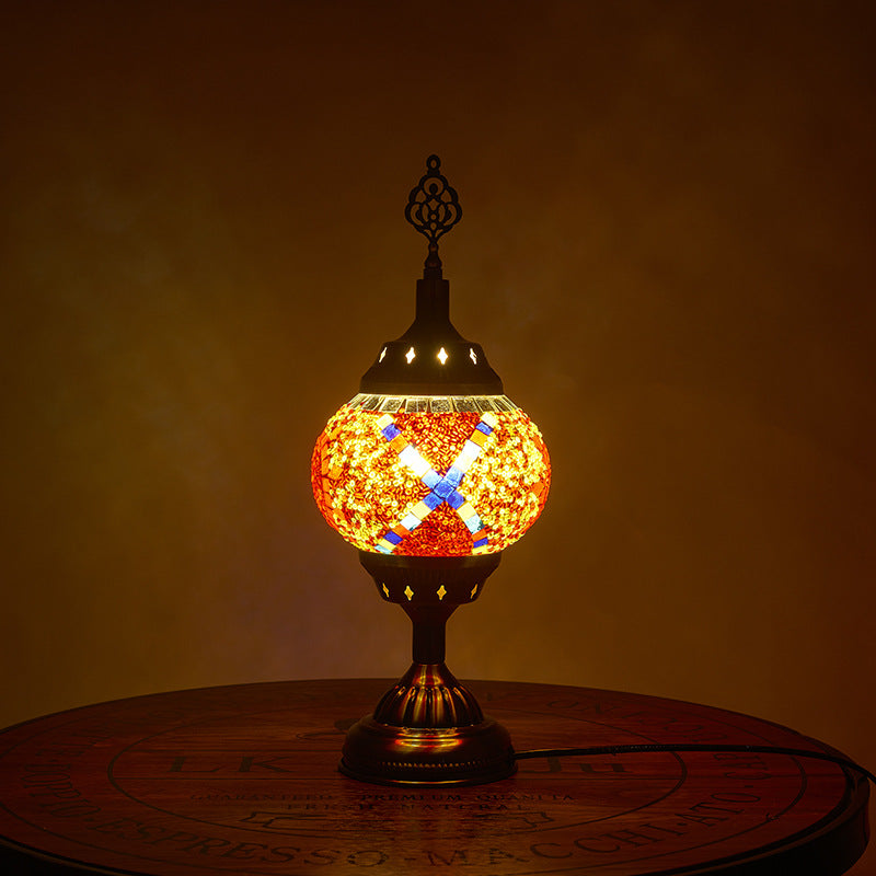 Lisslune | Traditional Tiffany romantic oval iron enameled 1-light table lamp for the bedroom