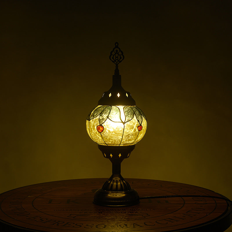 Lisslune | Traditional Tiffany romantic oval iron enameled 1-light table lamp for the bedroom