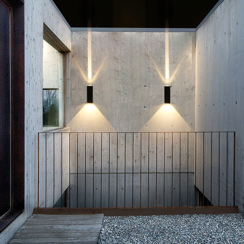 Lisslune | Modern waterproof rectangular LED wall light for outdoor use