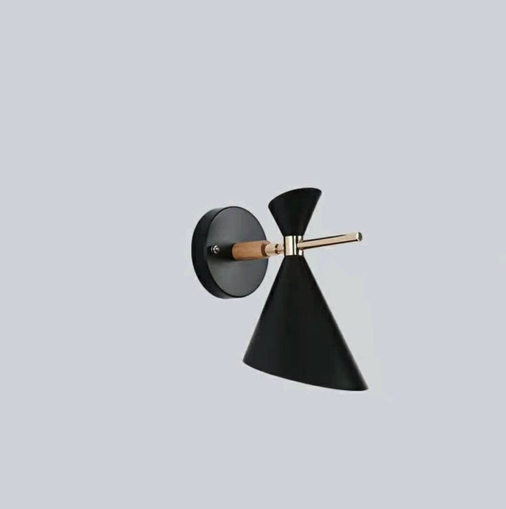 Lisslune | Minimalist Wall Light – Modern Horn Design Lamp