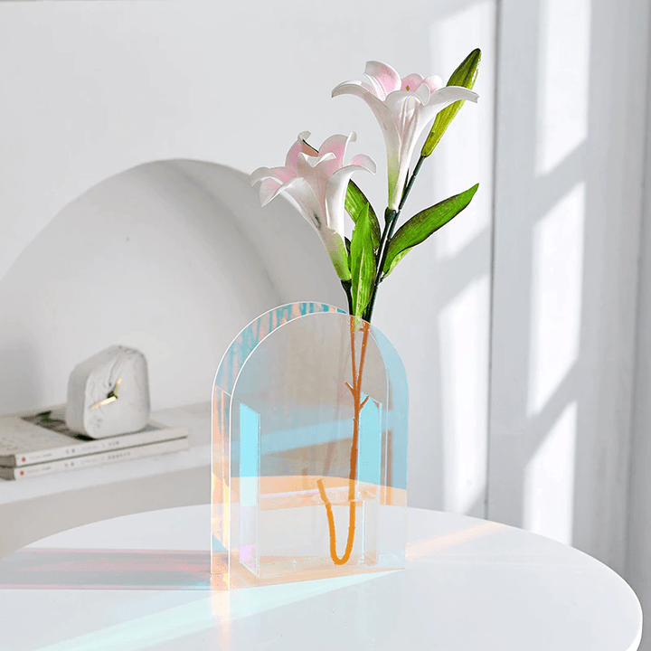 Rynx Aurora Acrylic Vase