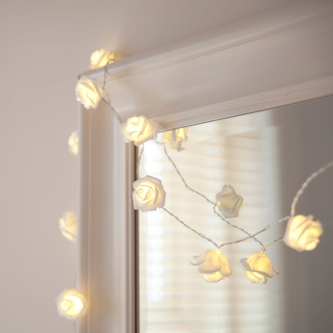 Lisslune | 30 LED Rose Fairy Lights warm white