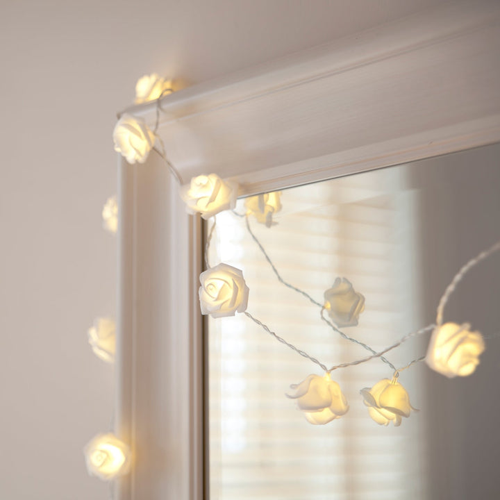 Lisslune | 30 LED Rose Fairy Lights warm white
