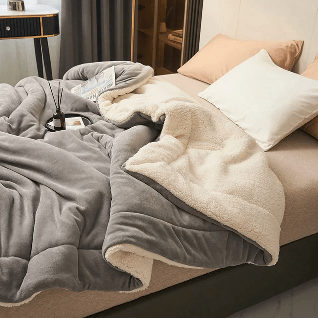Lisslune | Soft Flannel Fleece Blanket for Warmth & Style