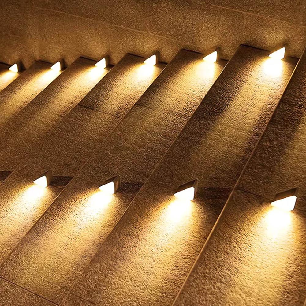 Lisslune | Outdoor Solar Stair Lights | Energy-Efficient LED. Weather-Resistant & Ideal for Garden Pathways and Driveways