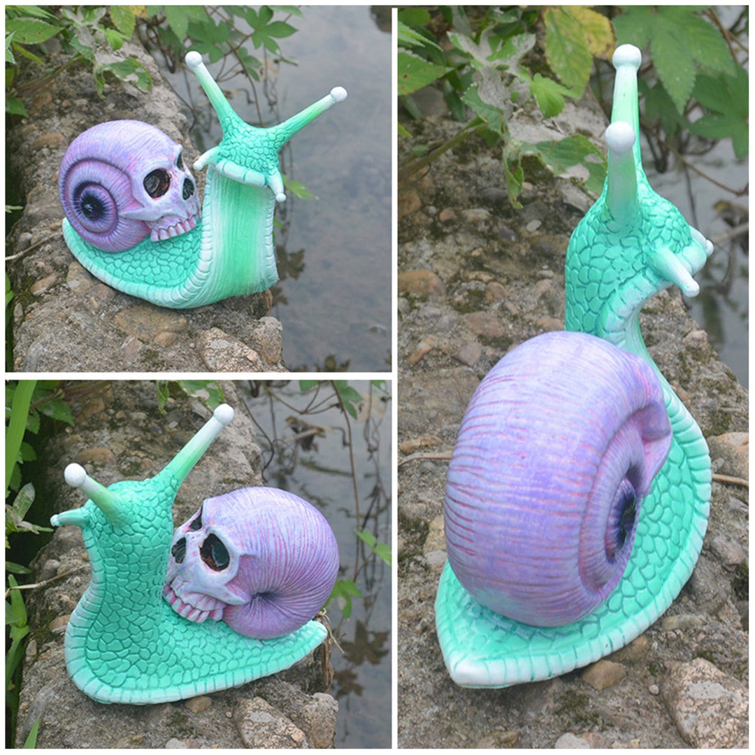 Lisslune | Snail Skull Halloween Patio Sculpture