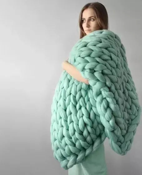 Lisslune | Chunky Knit Blanket – Cozy Wool Blanket for Every Room – Soft & Warm – Perfect for Sofa and Bed