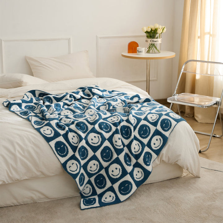 Lisslune | Smiley Checked Blanket