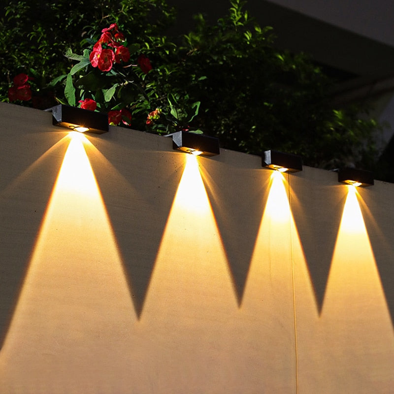 Lisslune | TrackGlow – Weatherproof Solar Outdoor Lighting