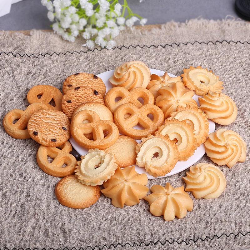 Lisslune | Life-like Cookie Display Collection - 16 realistic models for bakery windows and photography