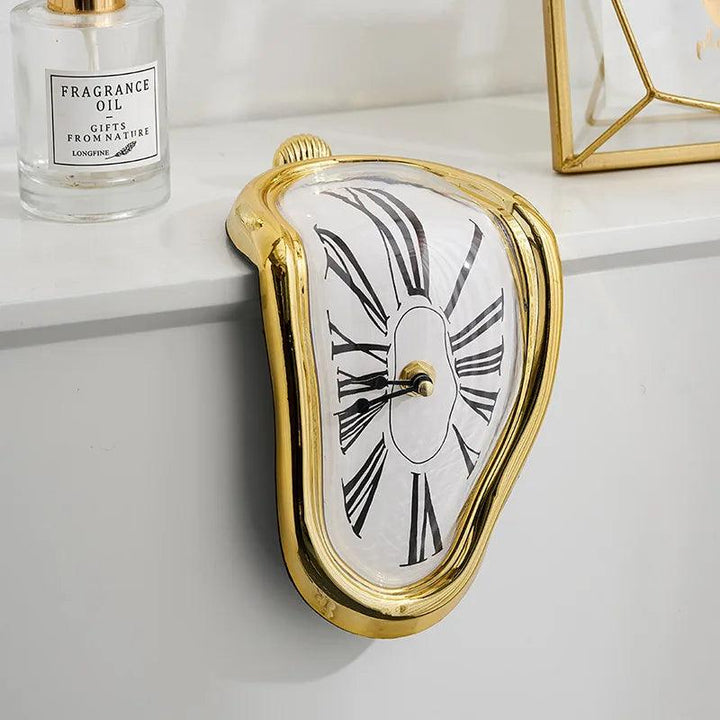 Lisslune | ArtMelt - Unique Art-Inspired Clock
