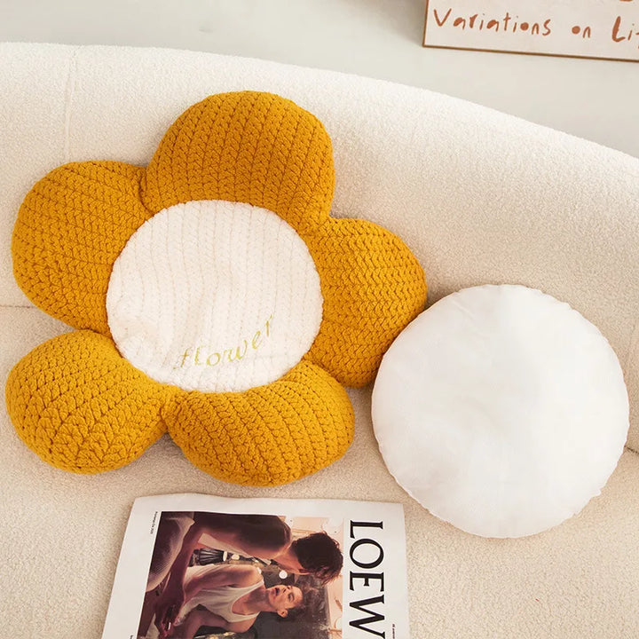 Lisslune | Daisy Cushion