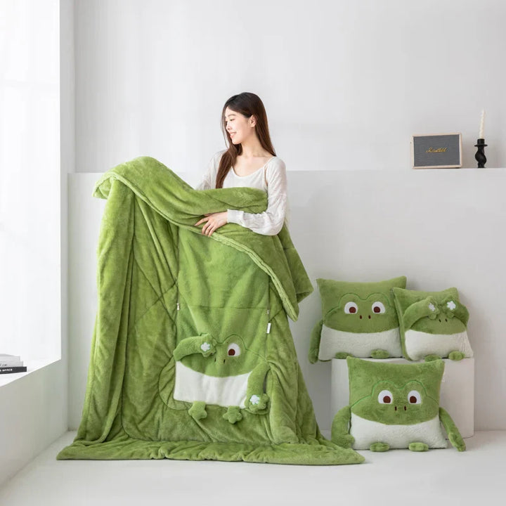 Lisslune | Cozy Dreams Mini Monster Quilted Pillow Blanket