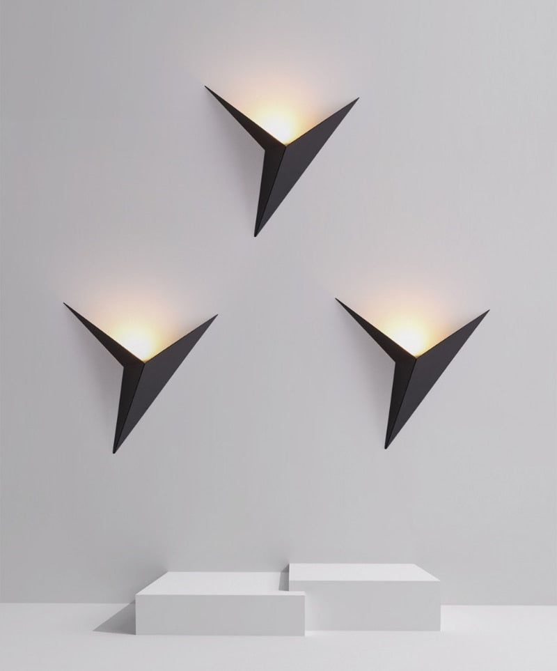 Lisslune | TriGlow – Triangular Wall Lamp for Sleek, Modern Lighting
