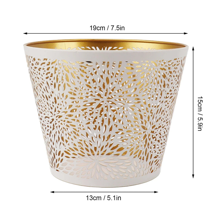 Lisslune | Metal lampshade with gold pattern