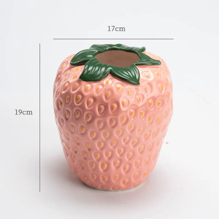 Lisslune | Ugly Strawberry Vase