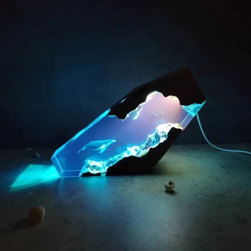 Lisslune | Deep Sea Adventure Resin Diver Lamp Decor