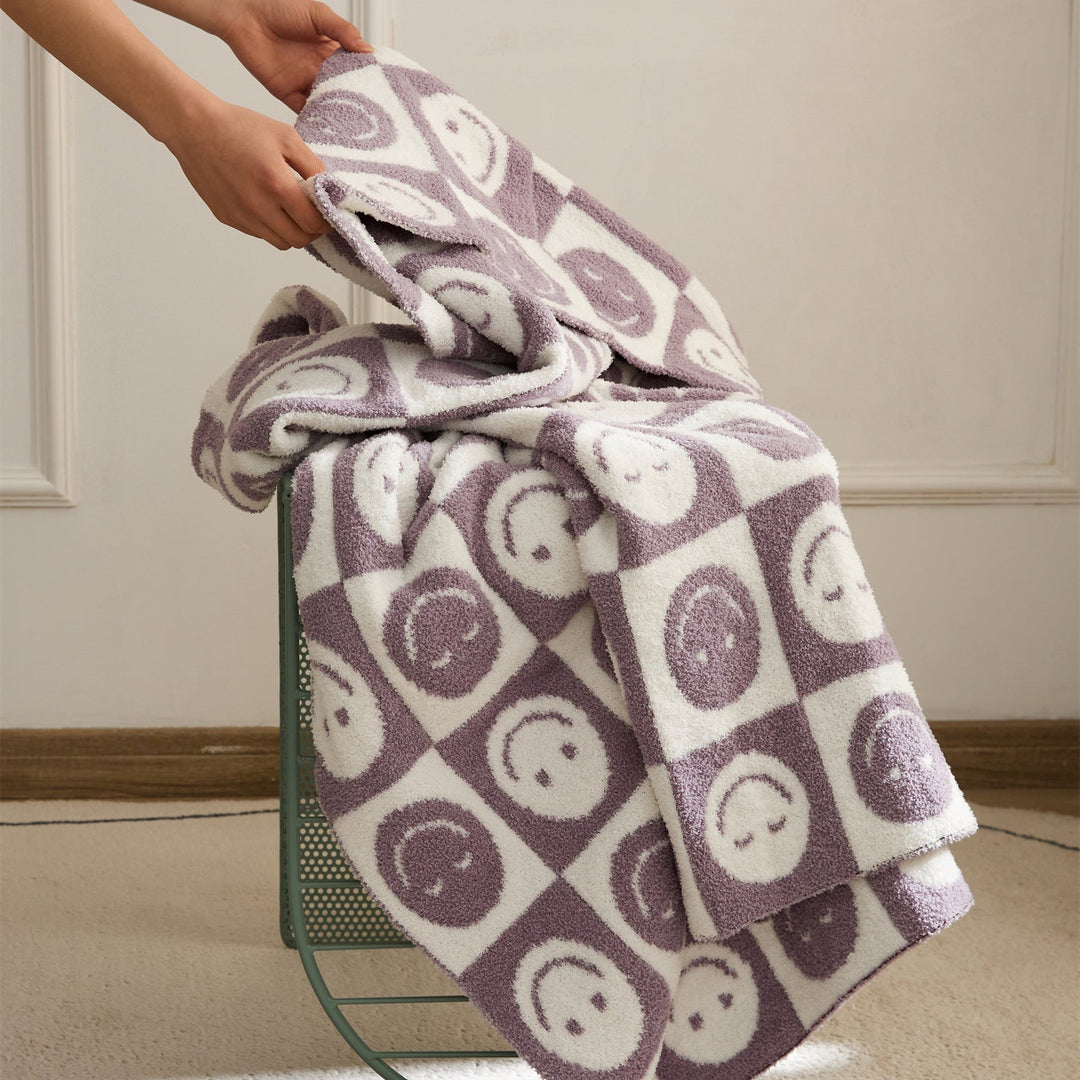 Lisslune | Smiley Checked Blanket