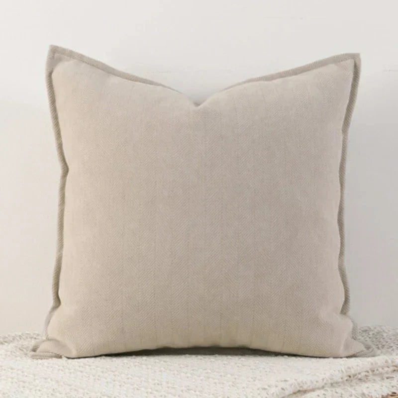 Lisslune | PureChenille - Elegant Cushion Cover for a Cozy Ambience