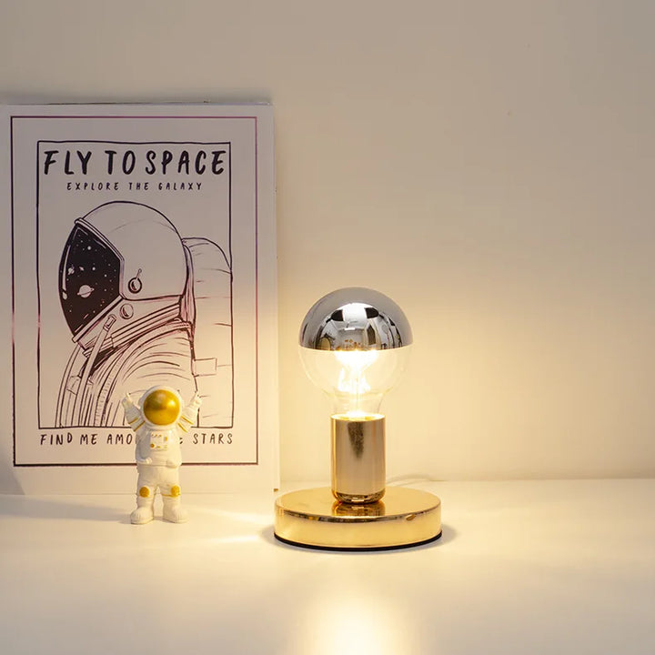 Lisslune | LumiSphere – Modern table lamp with shade made of mirror glass