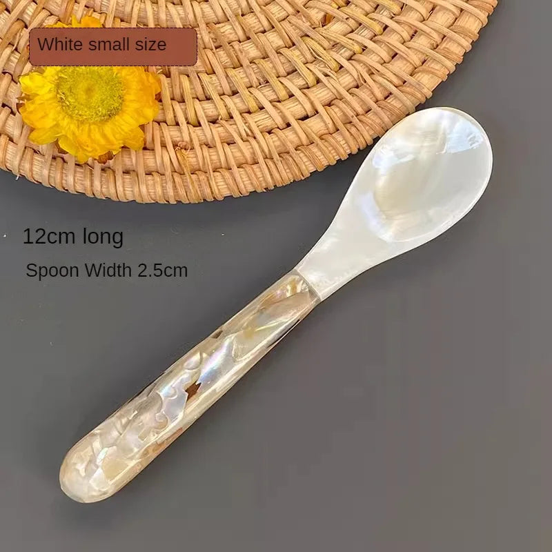 Lisslune | Natural Pearl Shell Moonlight Snail Spoon