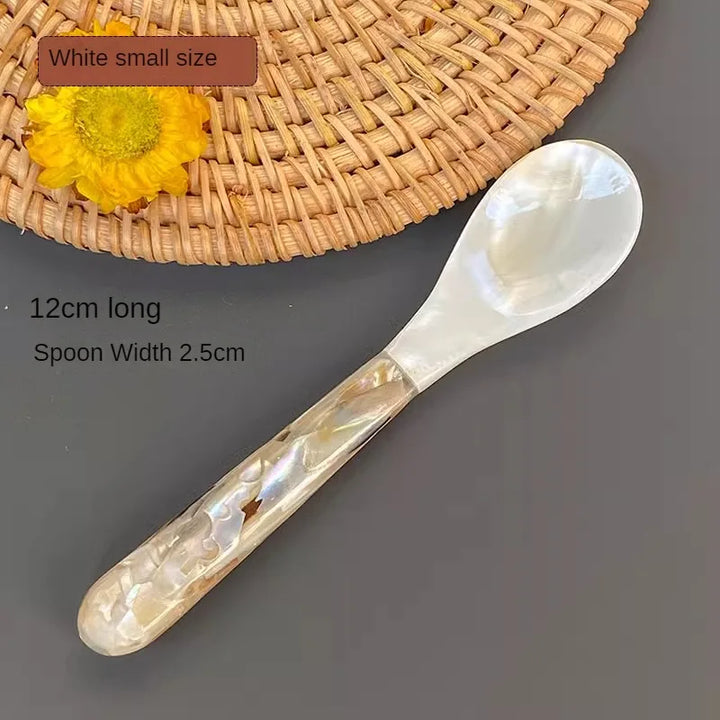 Lisslune | Natural Pearl Shell Moonlight Snail Spoon