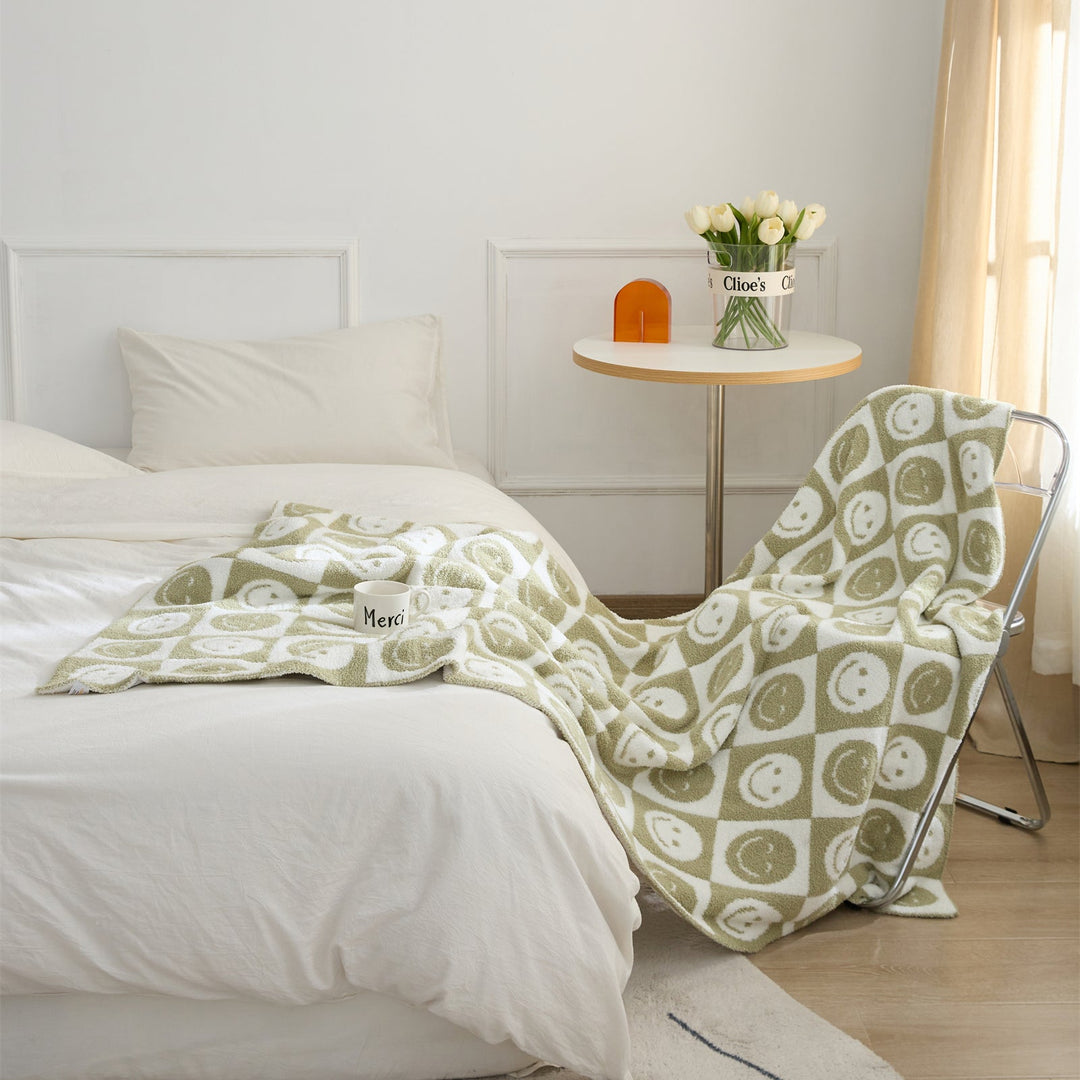 Lisslune | Smiley Checked Blanket