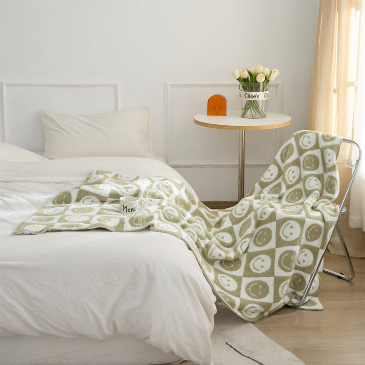 Lisslune | Smiley Checked Blanket