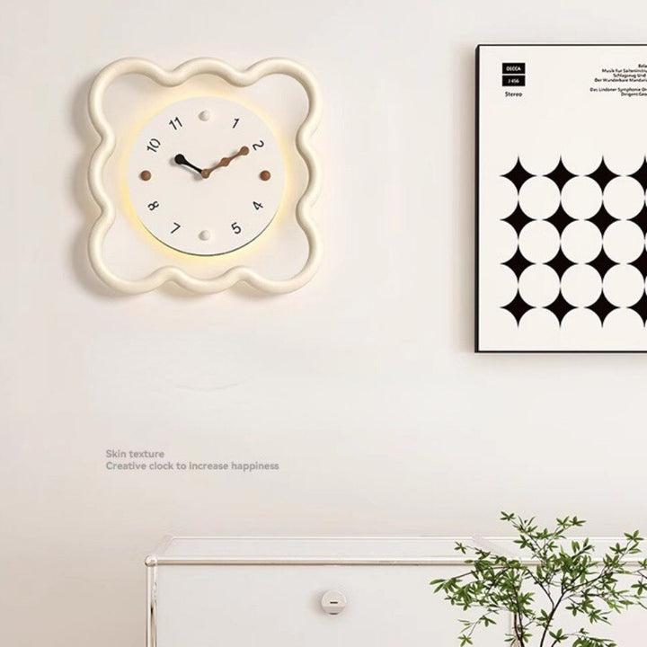 Lisslune | Sleepy Cloud Silent Wall Clock