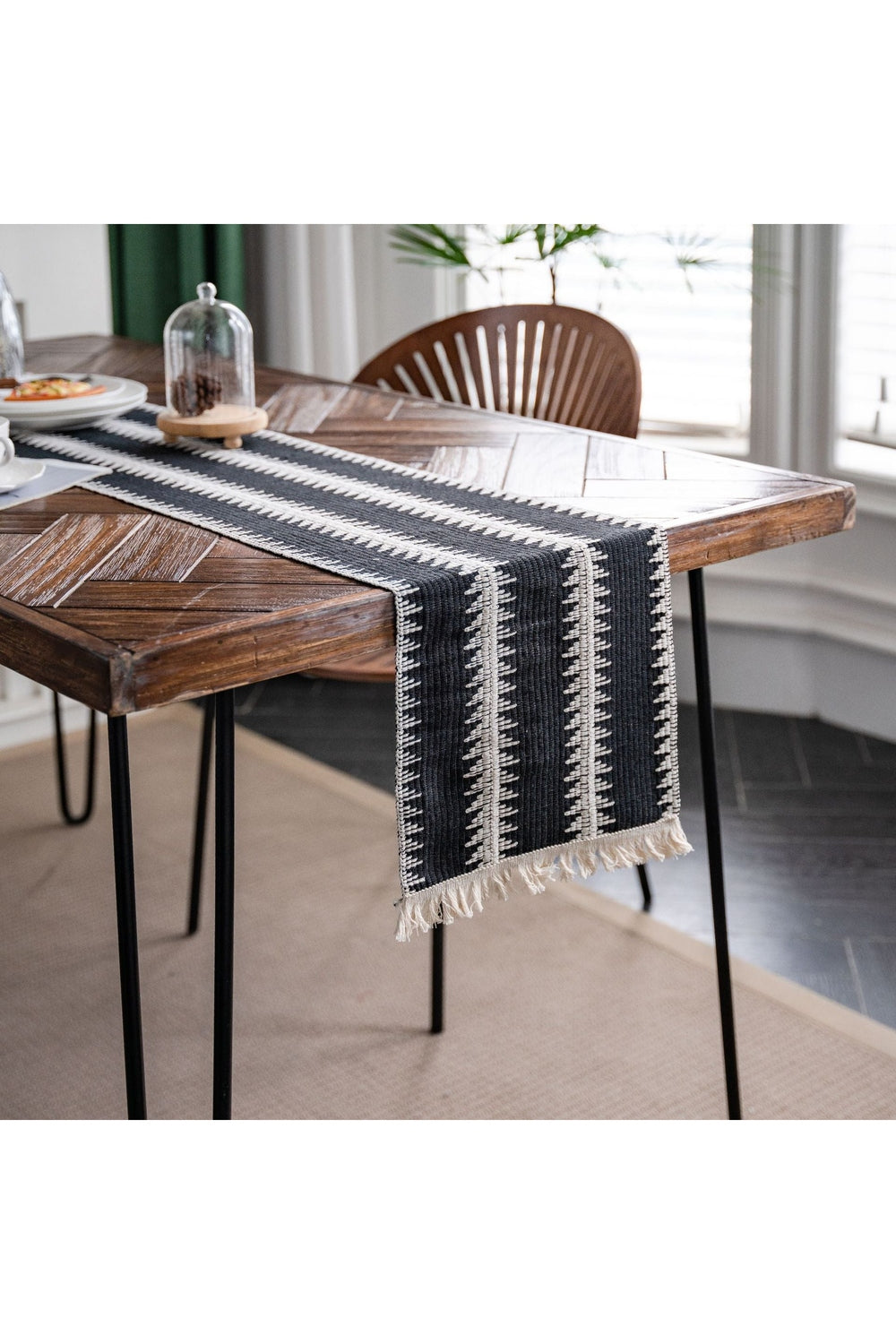Lisslune | Table Runner - Light Academia