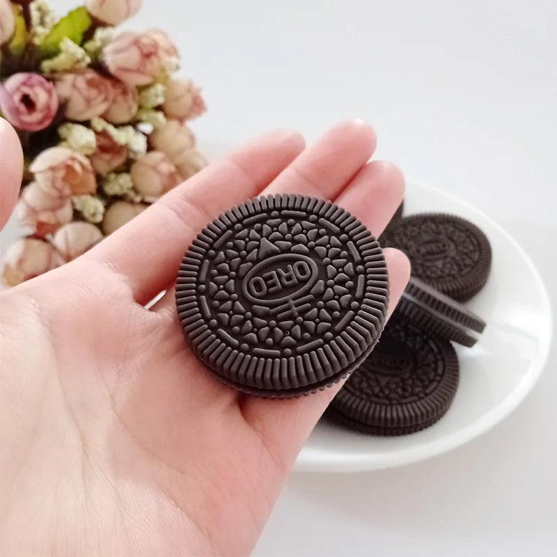 Lisslune | Oreo-inspired creative play cookie model props