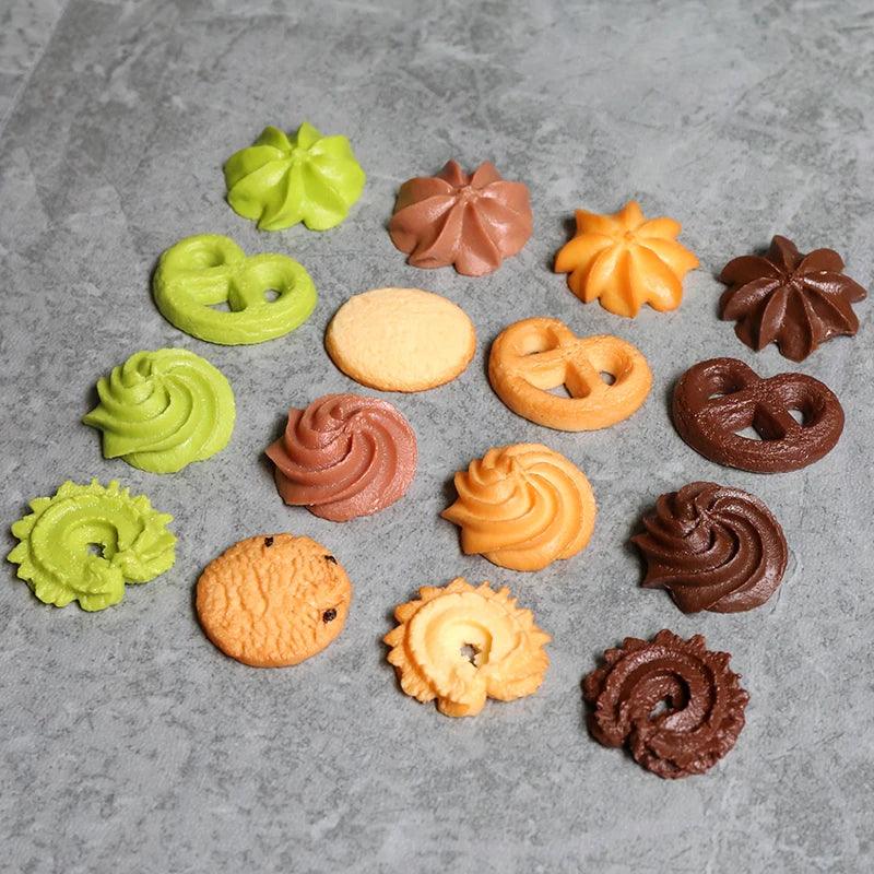 Lisslune | Life-like Cookie Display Collection - 16 realistic models for bakery windows and photography