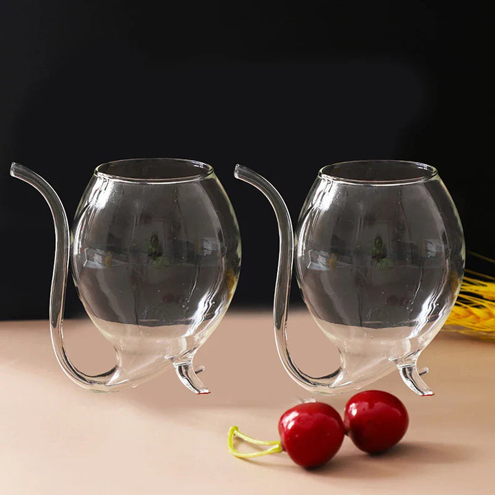 Lisslune | Elegant Curved Art-Inspired Cocktail Glass