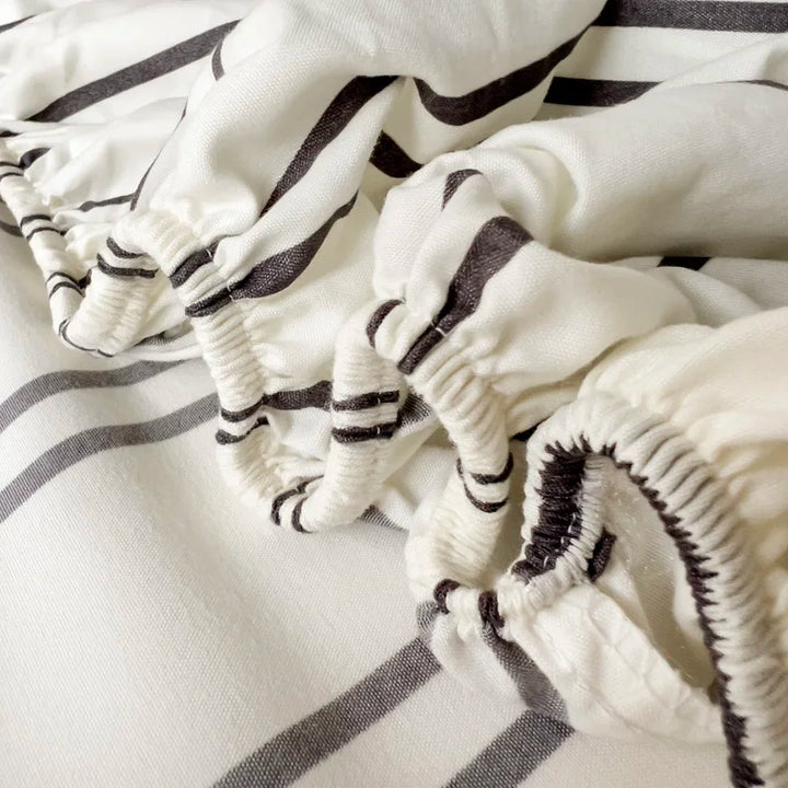 Rynx | Stripe Style Fitted Sheet with Elastic Bands Non-Slip Adjustable Mattress Cover for Double, King, and Queen Bed 90x200 150x200 180x200