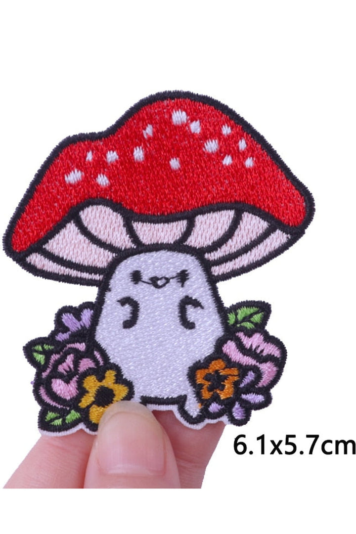 Lisslune | Follower Embroidery Patches