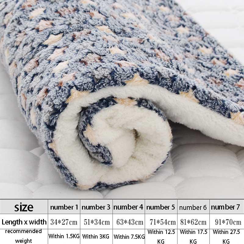Lisslune | Plush Flannel Pet Bed for Ultimate Comfort for Dogs and Cats