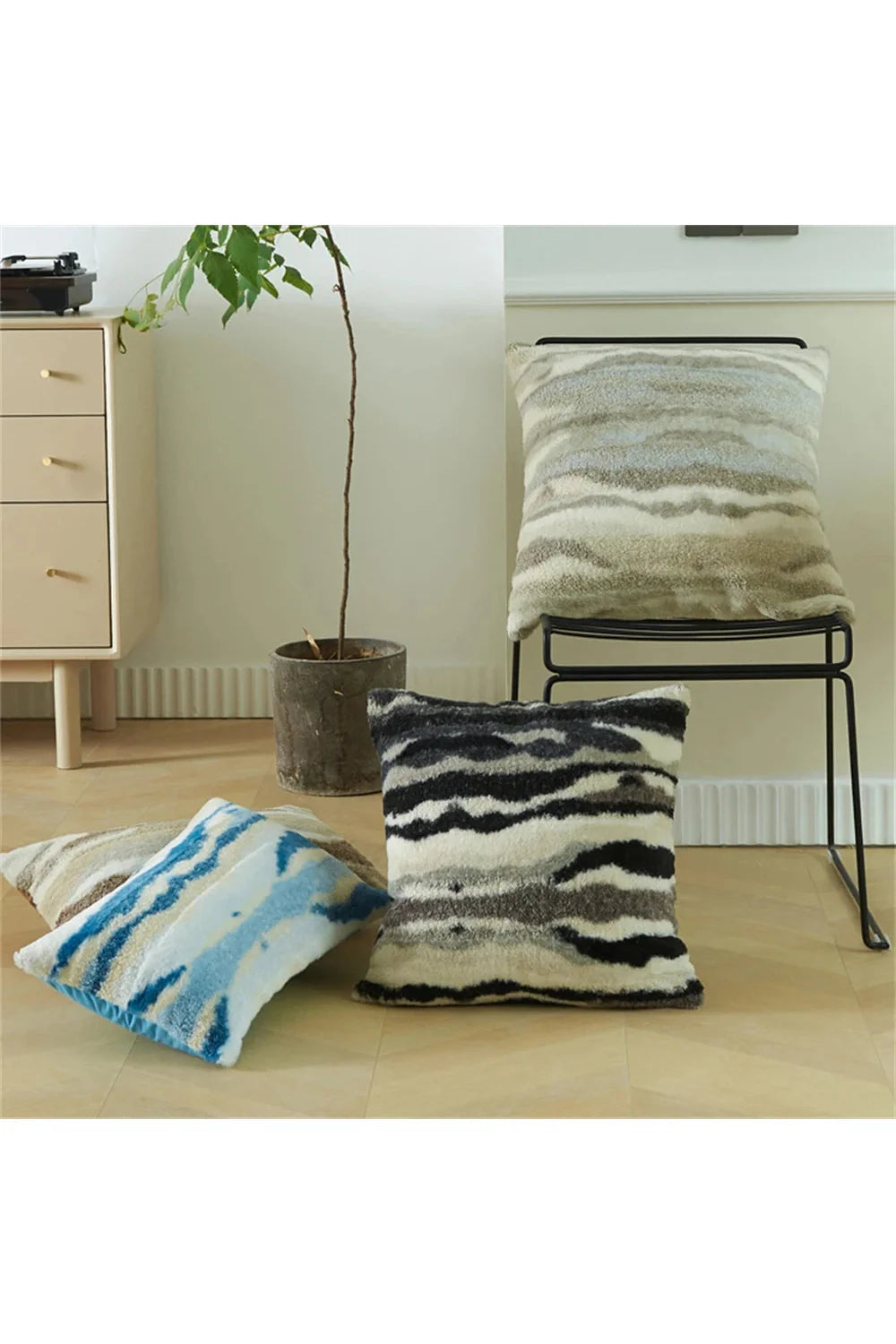 Lisslune | Plush Nordic Cushion Cover