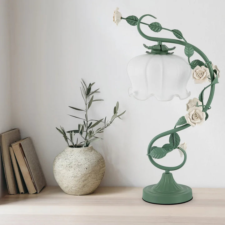 Lisslune | Artistic Nature-Themed Flower Desk Lamp