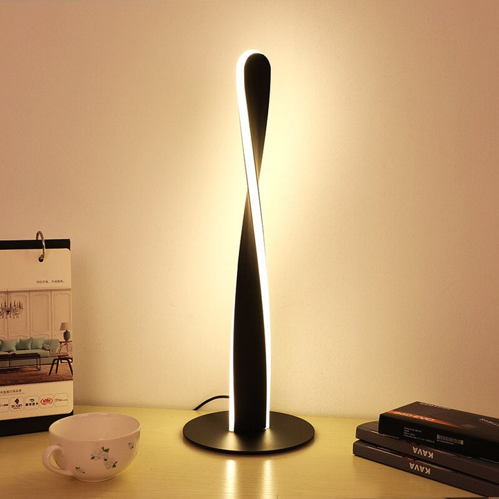 Lisslune | DimLume – Aluminum Desk Lamp with Flexible Dimming Function
