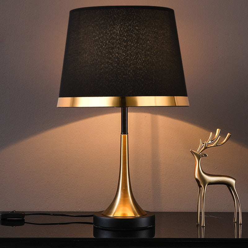 Lisslune | GiltGlow – Elegant Gold and Black Retro Table Lamp