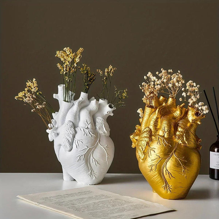 Lisslune | LoveAura - Ceramic Heart-Shaped Vase