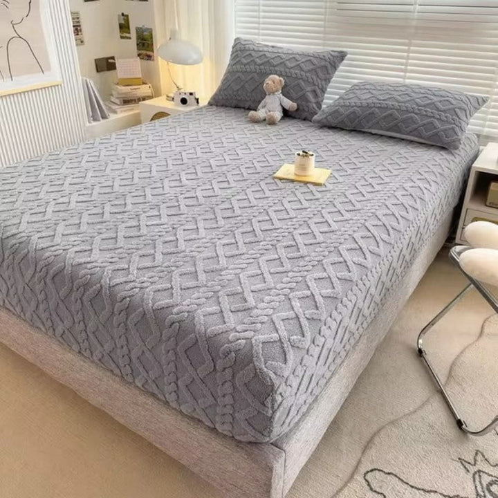 Lisslune | Velvet Mattress Cover – Soft Protective Bedding